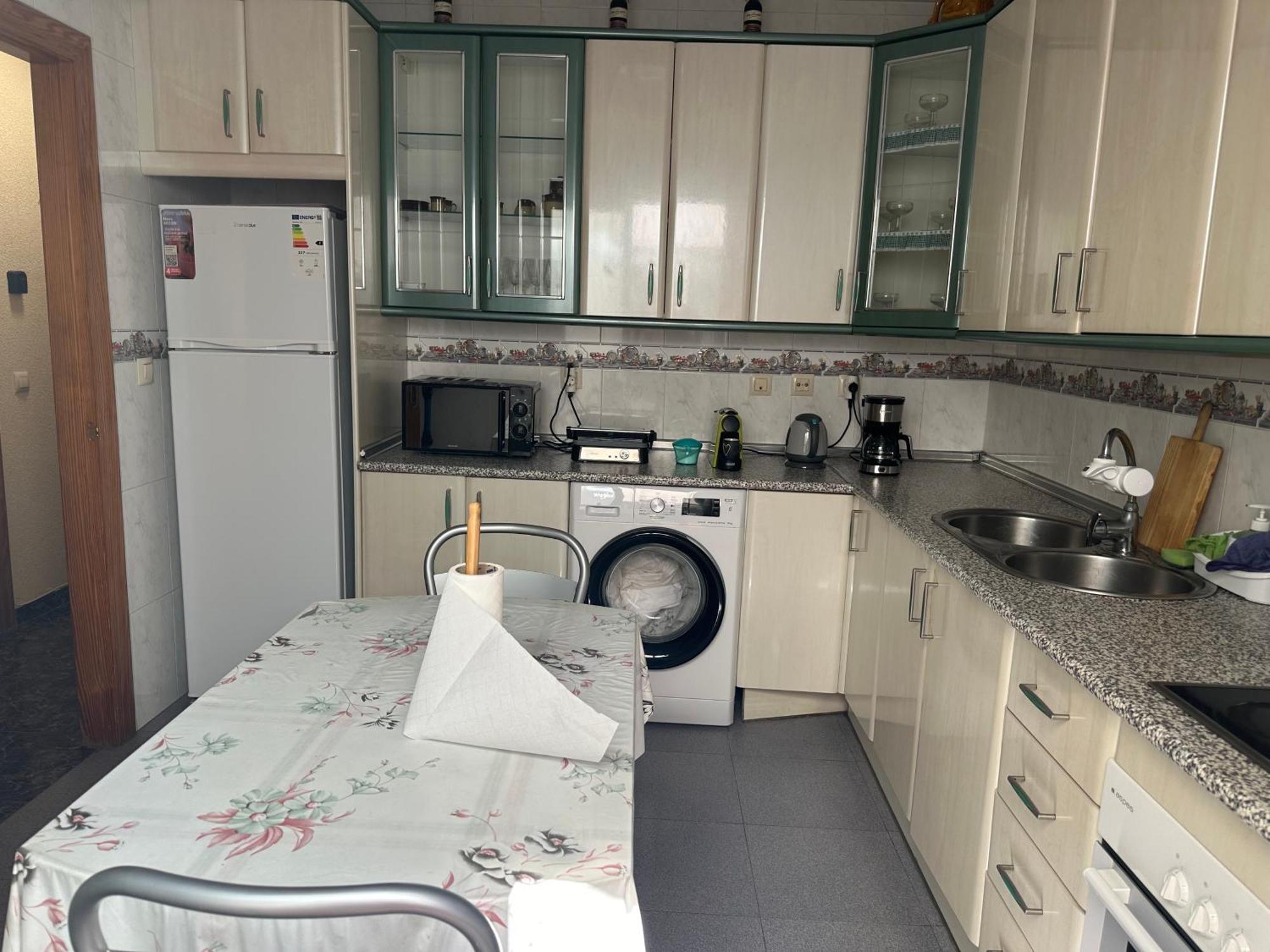 Almeria Centro Habitacion Privada En Apartamento Compartido Extérieur photo