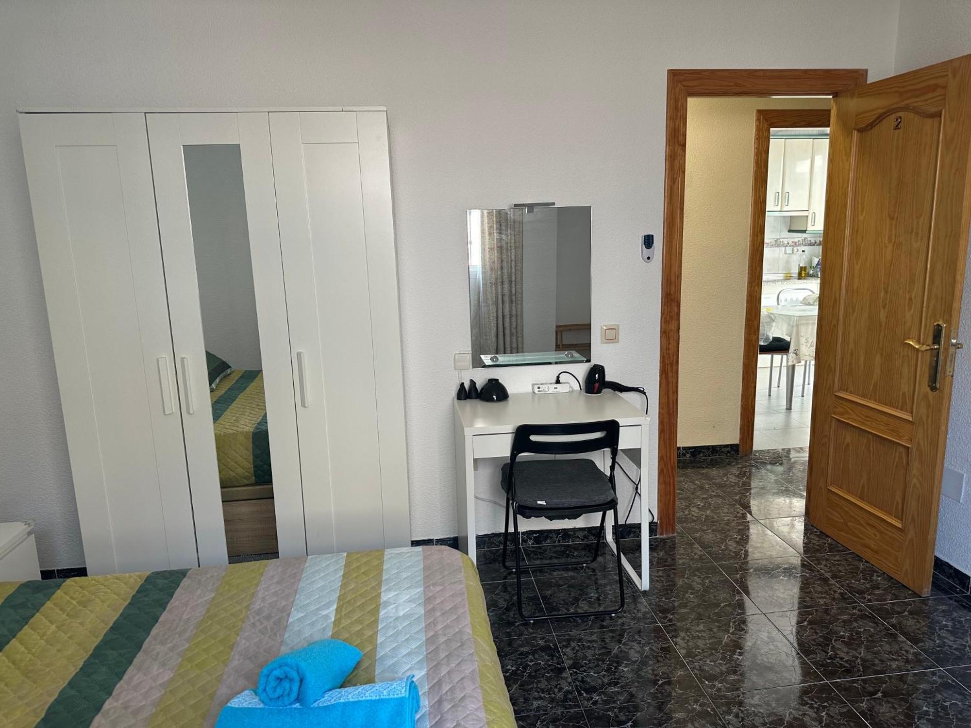 Almeria Centro Habitacion Privada En Apartamento Compartido Extérieur photo
