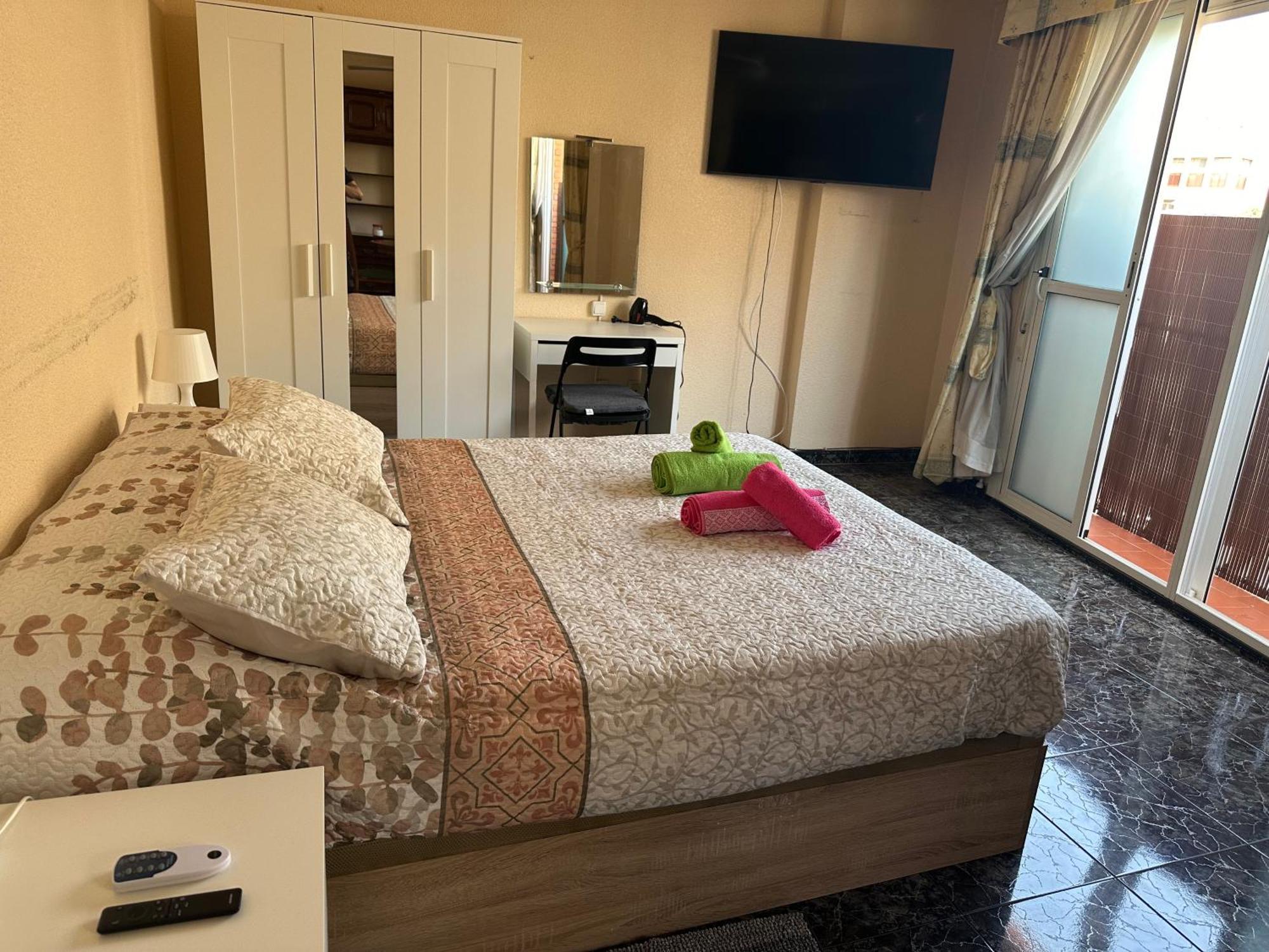 Almeria Centro Habitacion Privada En Apartamento Compartido Extérieur photo