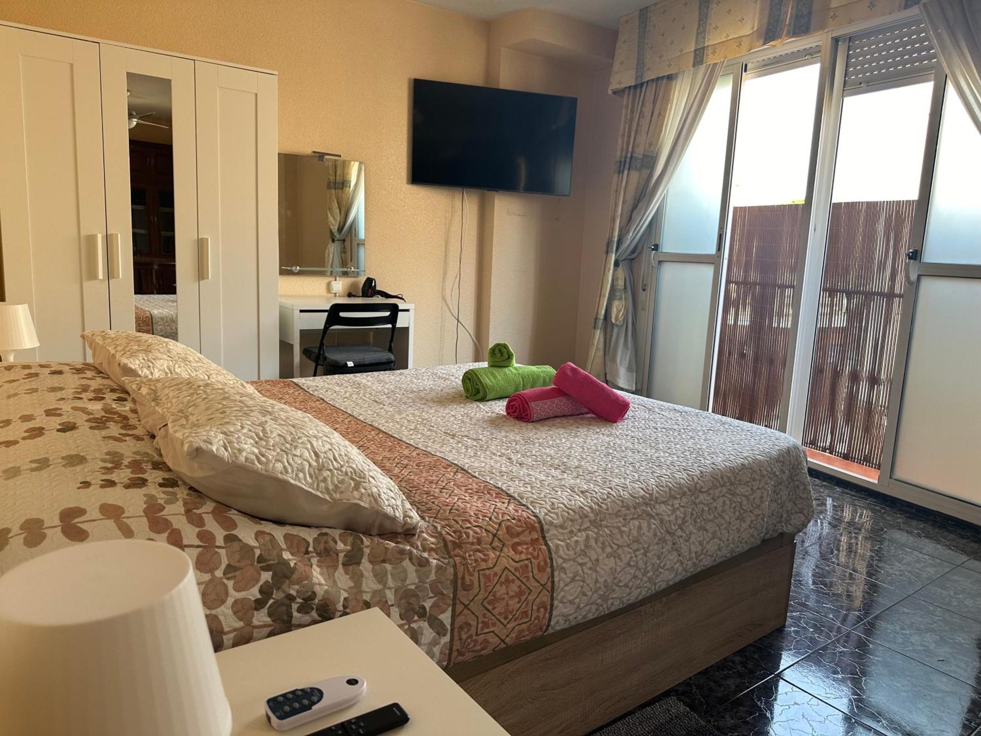 Almeria Centro Habitacion Privada En Apartamento Compartido Extérieur photo