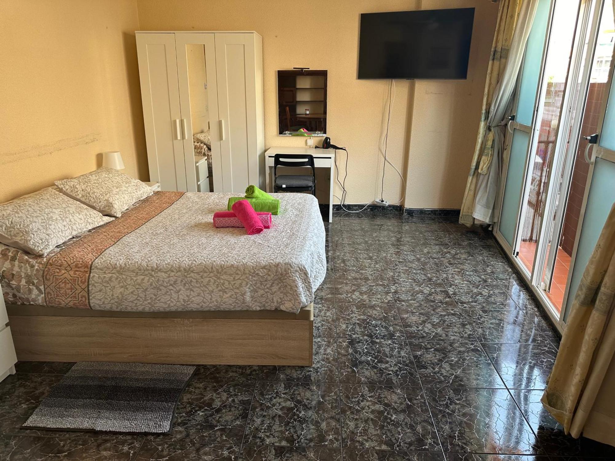 Almeria Centro Habitacion Privada En Apartamento Compartido Extérieur photo