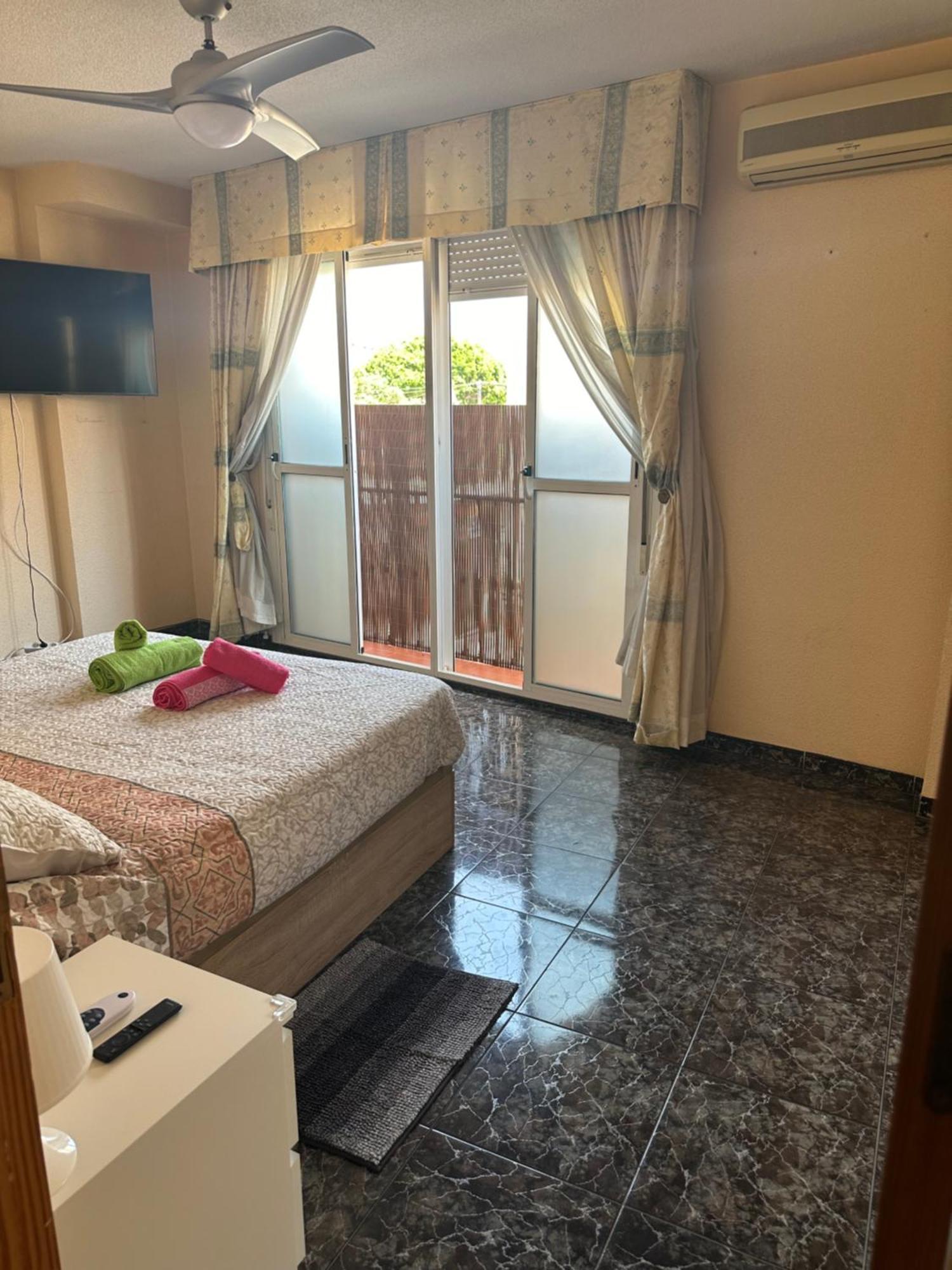 Almeria Centro Habitacion Privada En Apartamento Compartido Extérieur photo