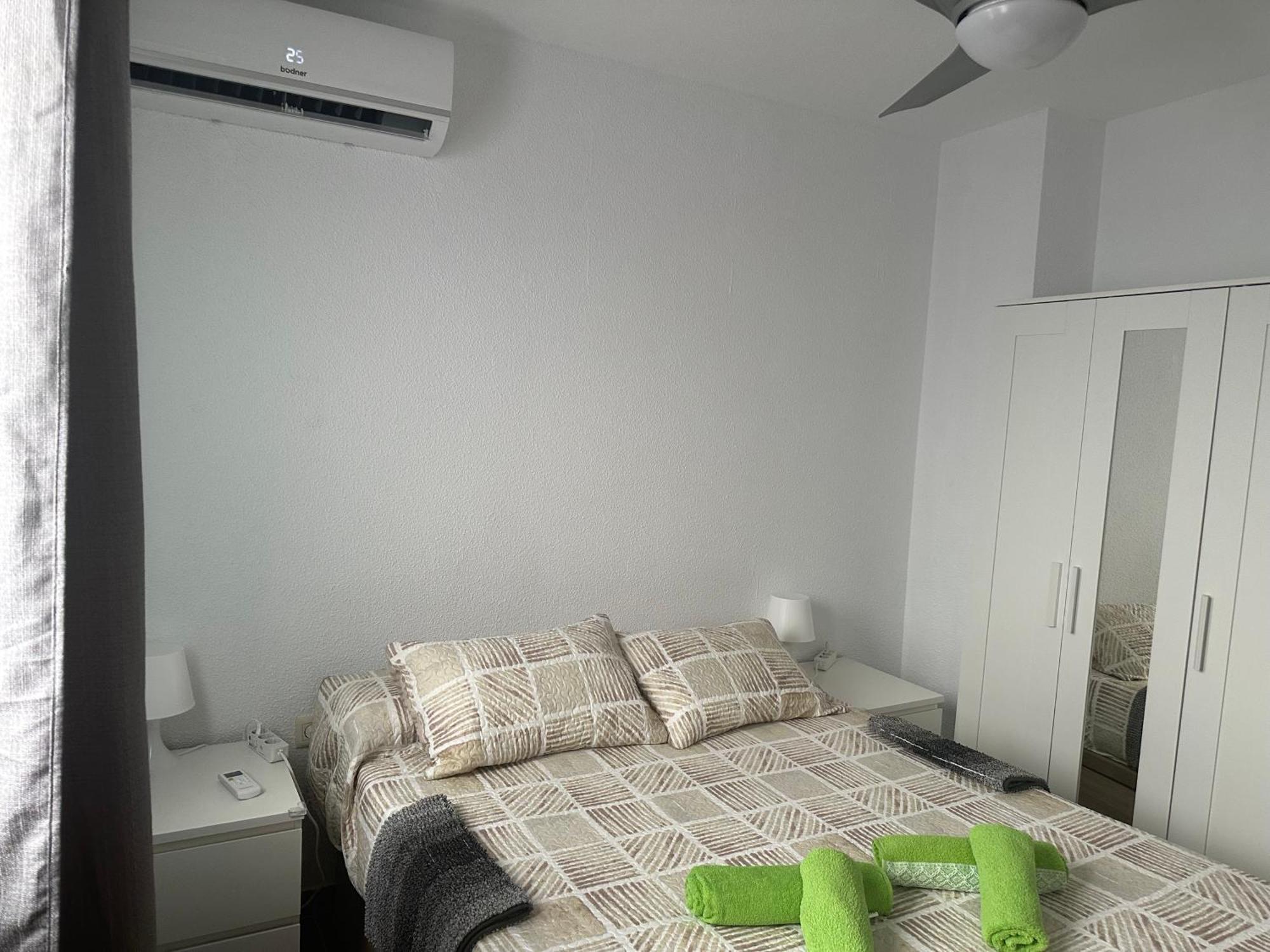 Almeria Centro Habitacion Privada En Apartamento Compartido Extérieur photo