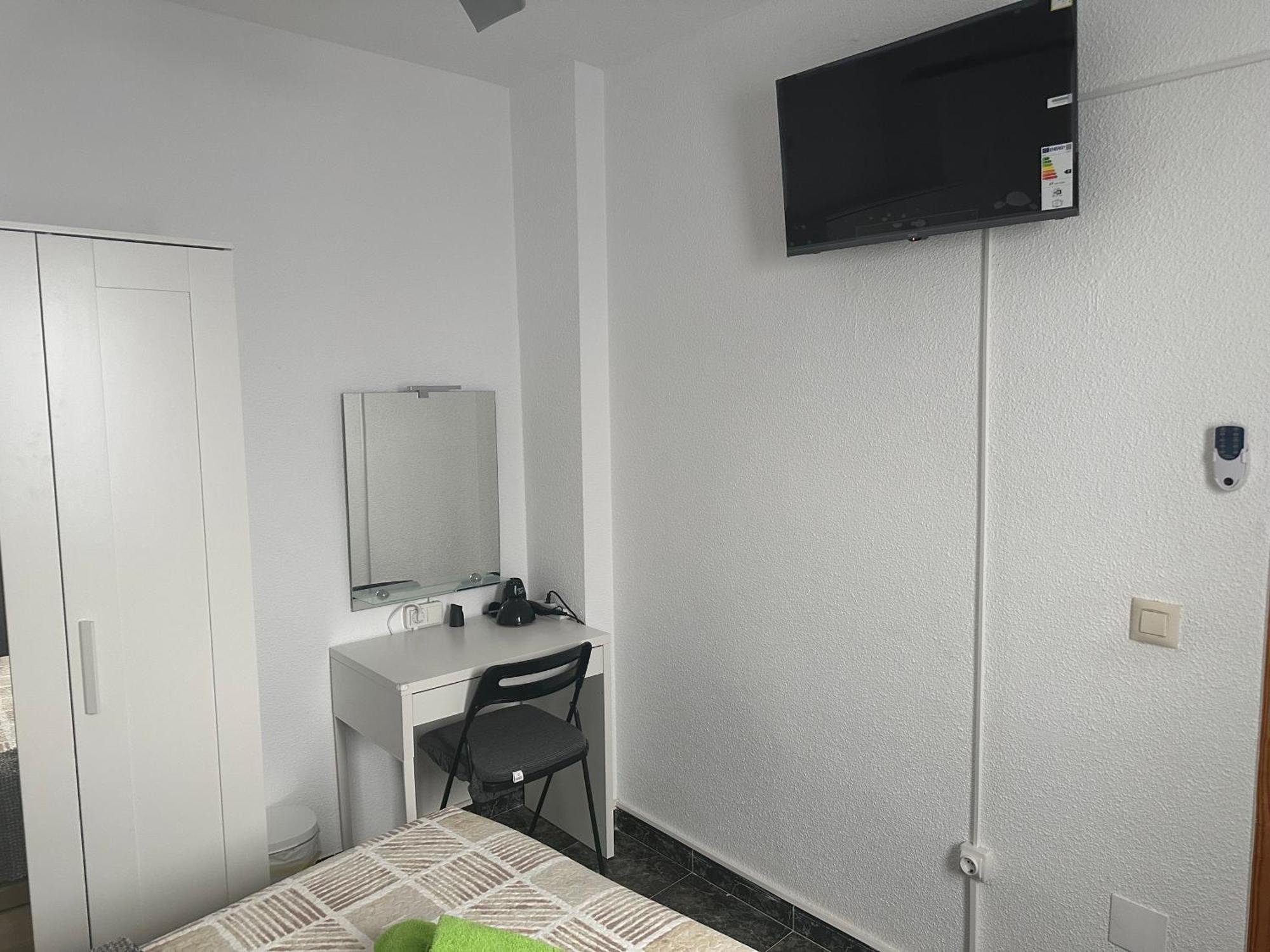 Almeria Centro Habitacion Privada En Apartamento Compartido Extérieur photo