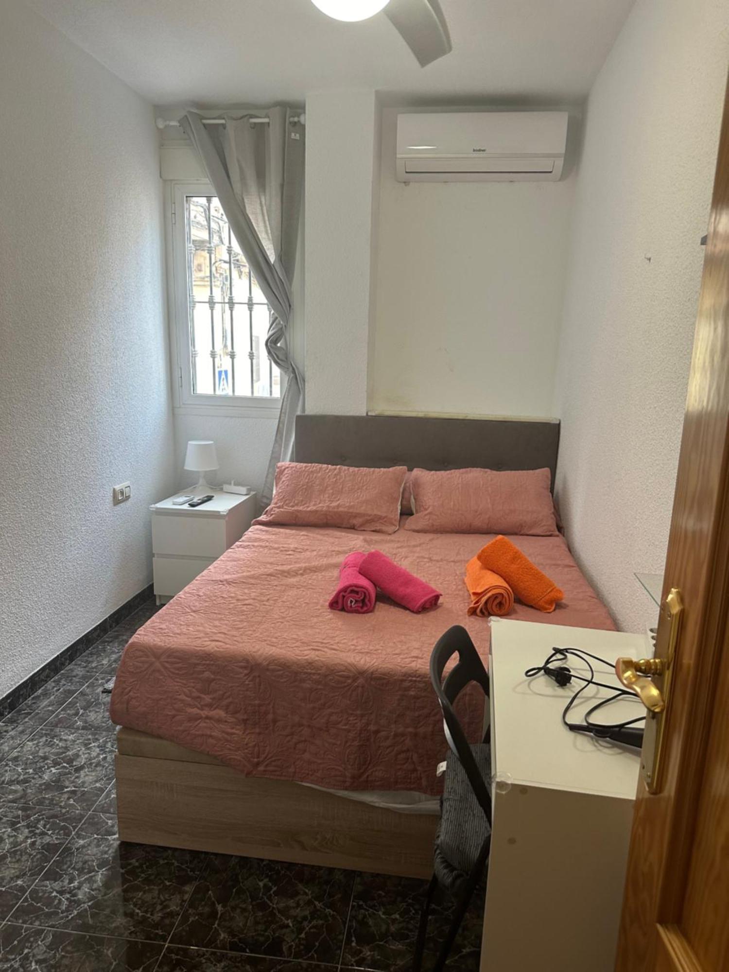 Almeria Centro Habitacion Privada En Apartamento Compartido Extérieur photo