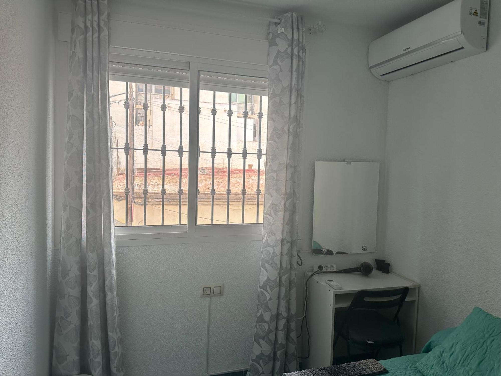 Almeria Centro Habitacion Privada En Apartamento Compartido Extérieur photo