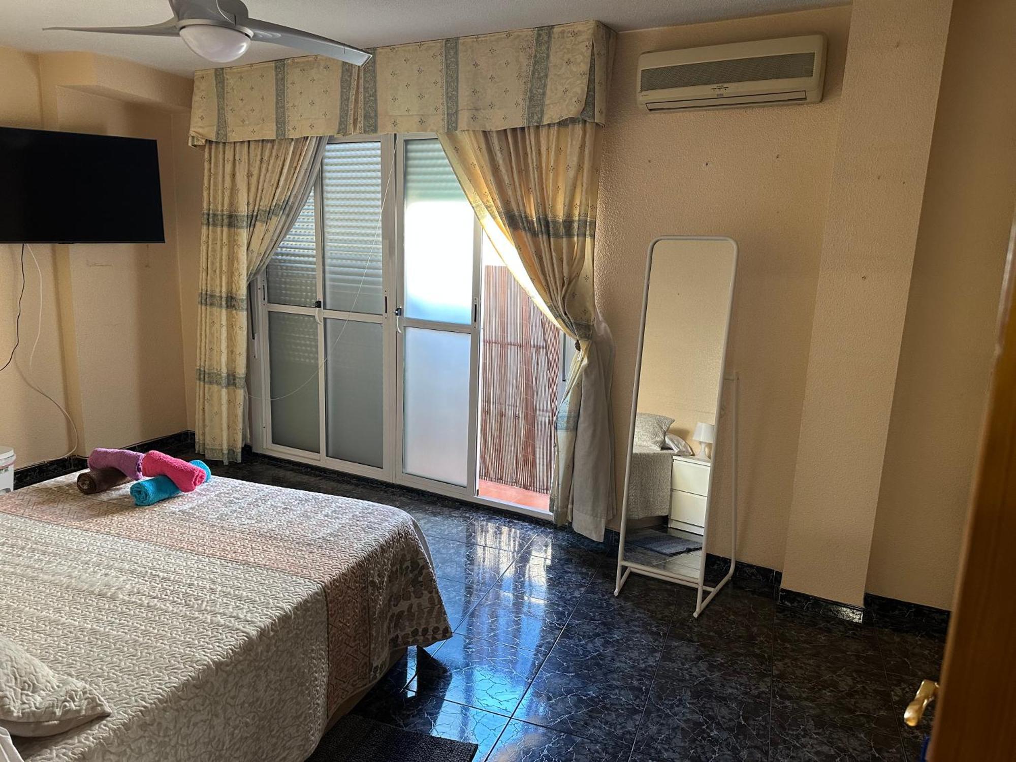 Almeria Centro Habitacion Privada En Apartamento Compartido Extérieur photo
