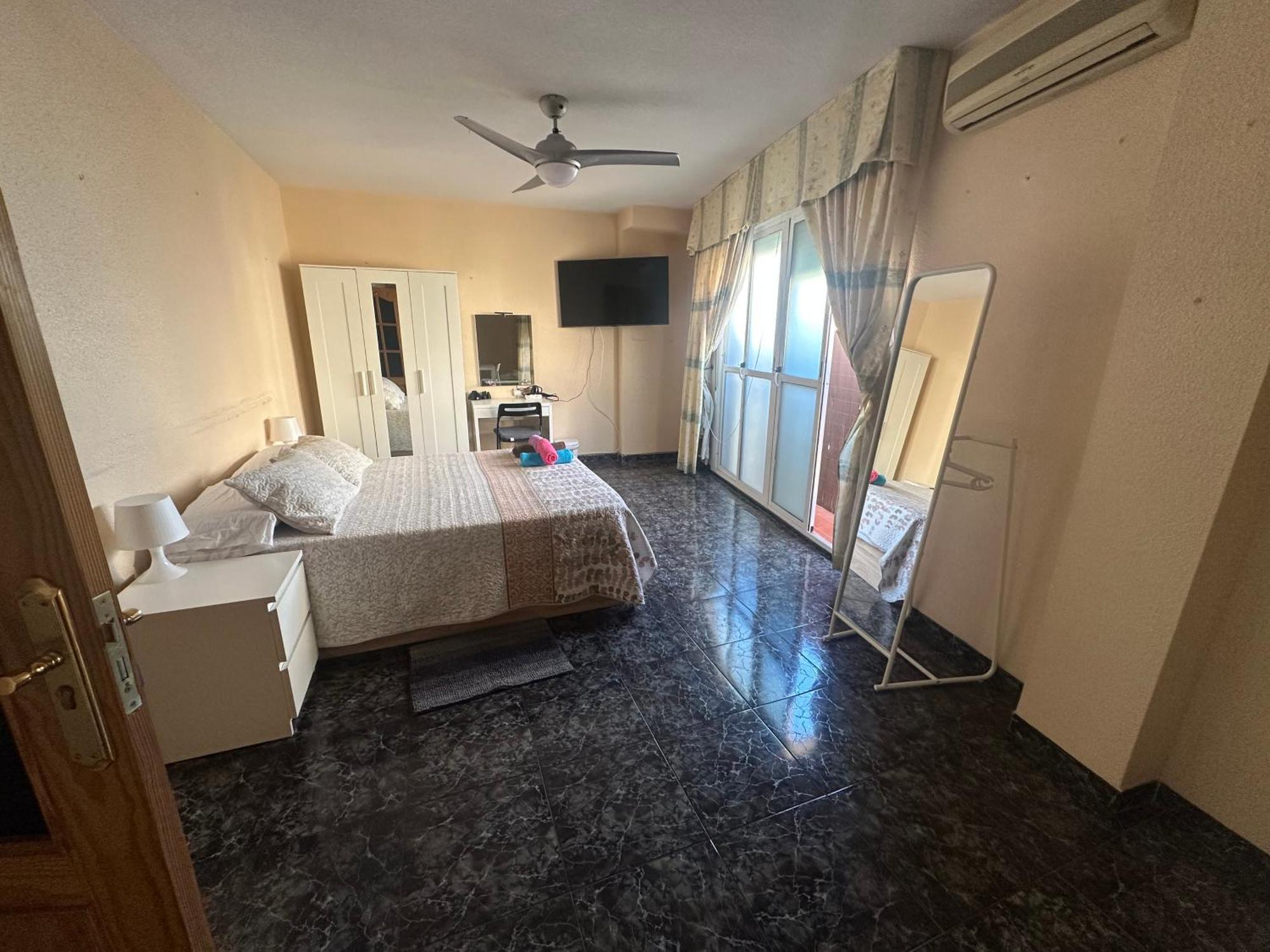 Almeria Centro Habitacion Privada En Apartamento Compartido Extérieur photo